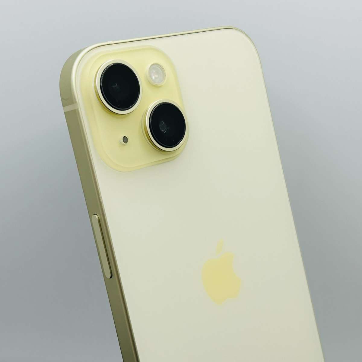 Apple iPhone 15 256GB Yellow (Condition: Good) - No Face ID