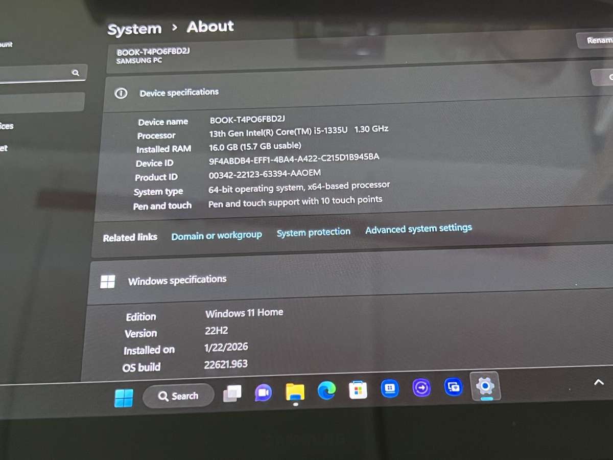 Samsung Galaxy Book 3 13th Gen Core i5 1.30GHz 16GB RAM 512GB SSD Silver (Condition: Good)