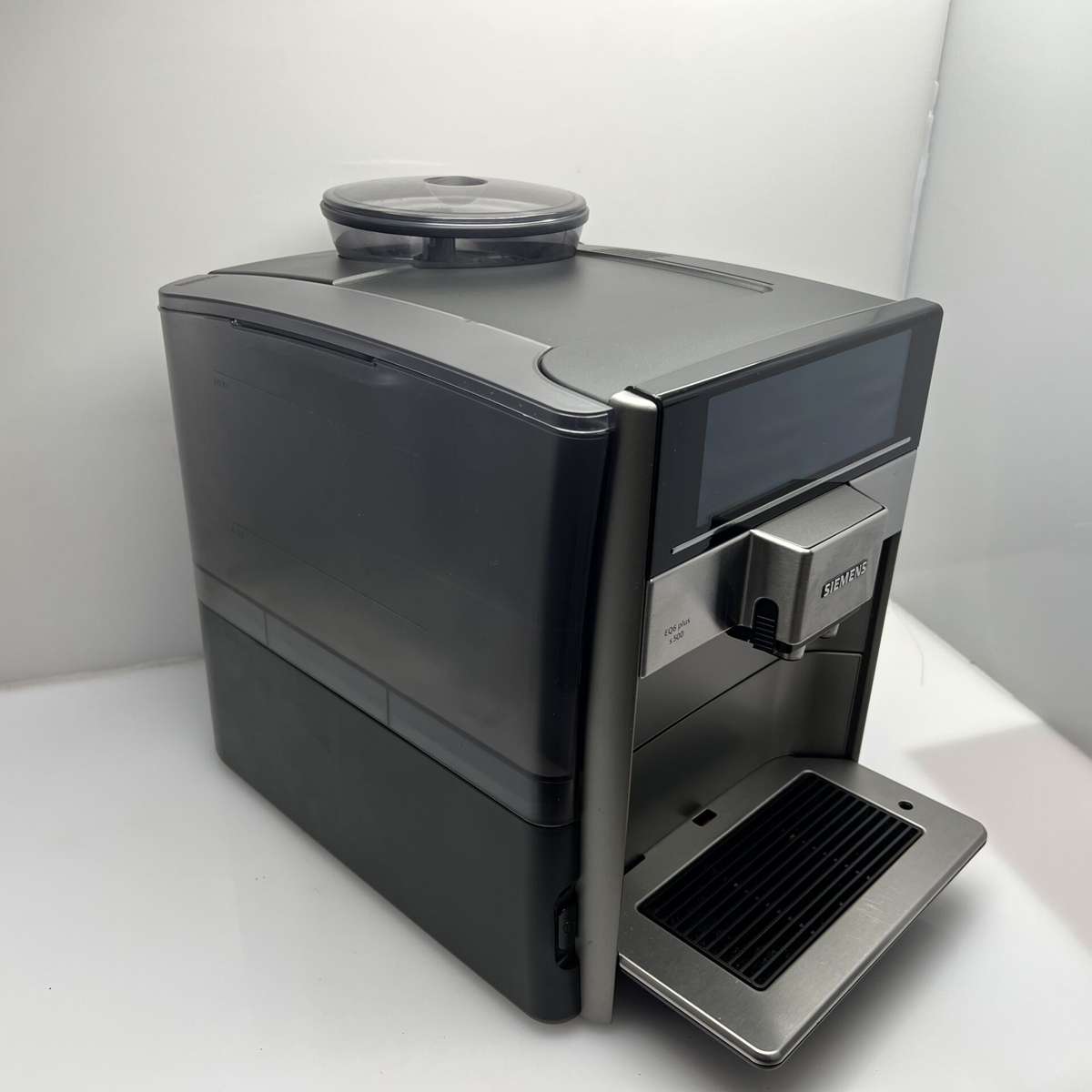 Siemens EQ6 Plus Fully Automatic Espresso Machine Black - (Grade B)