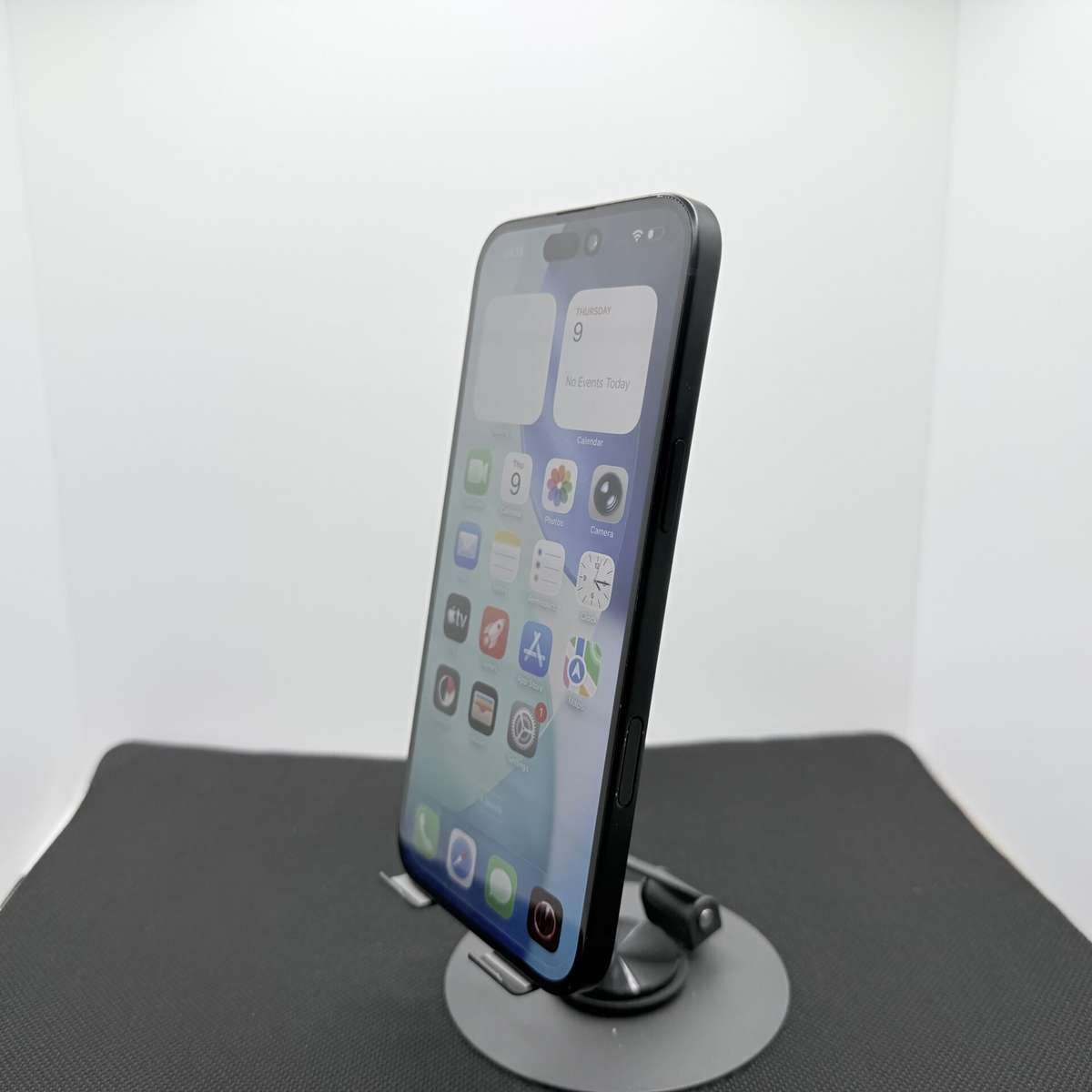Apple iPhone 16 Plus 128GB Black  (Grade B)