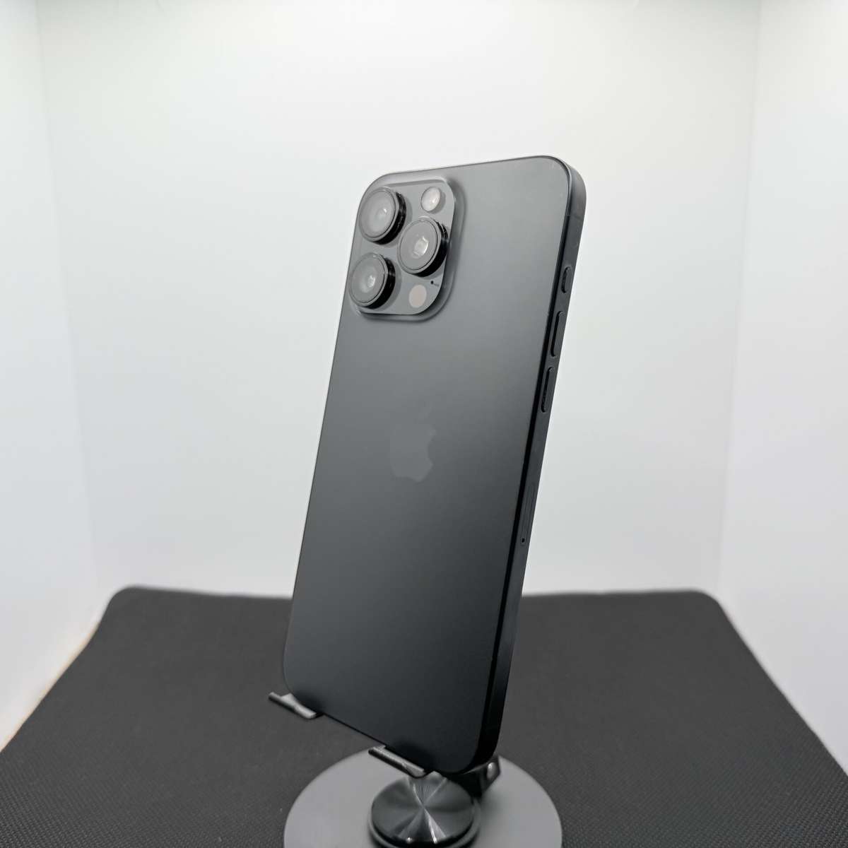 Apple iPhone 15 Pro Max 256GB Black Titanium (Condition: Good) - No Face ID