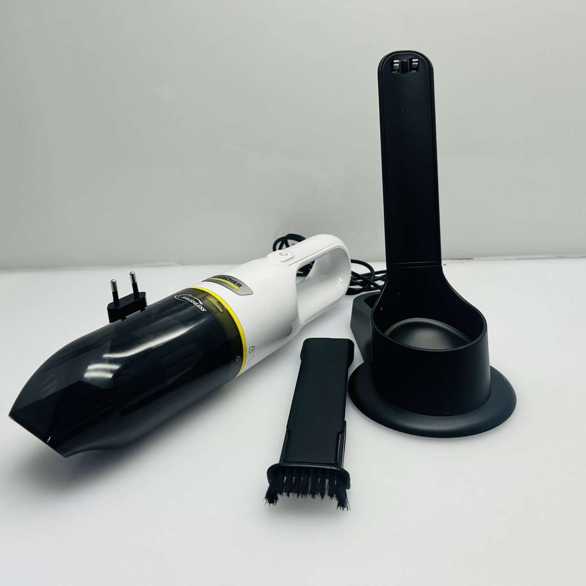 K'A'rcher CVH 3 Plus Cordless Handheld Vacuum (Mint)