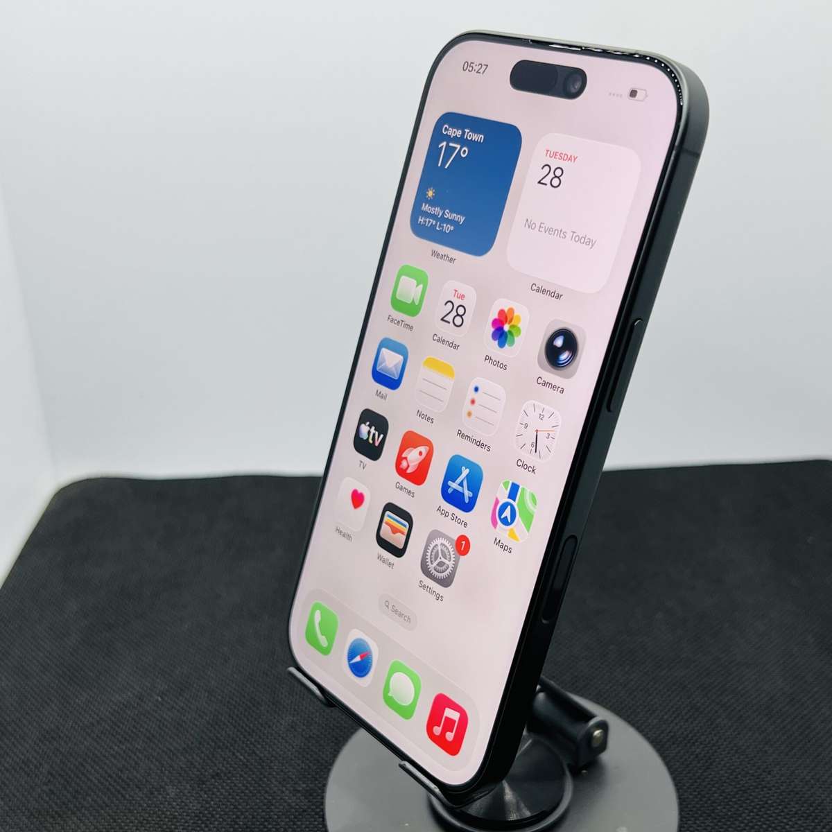 Apple iPhone 17 256GB Black  (Grade A)