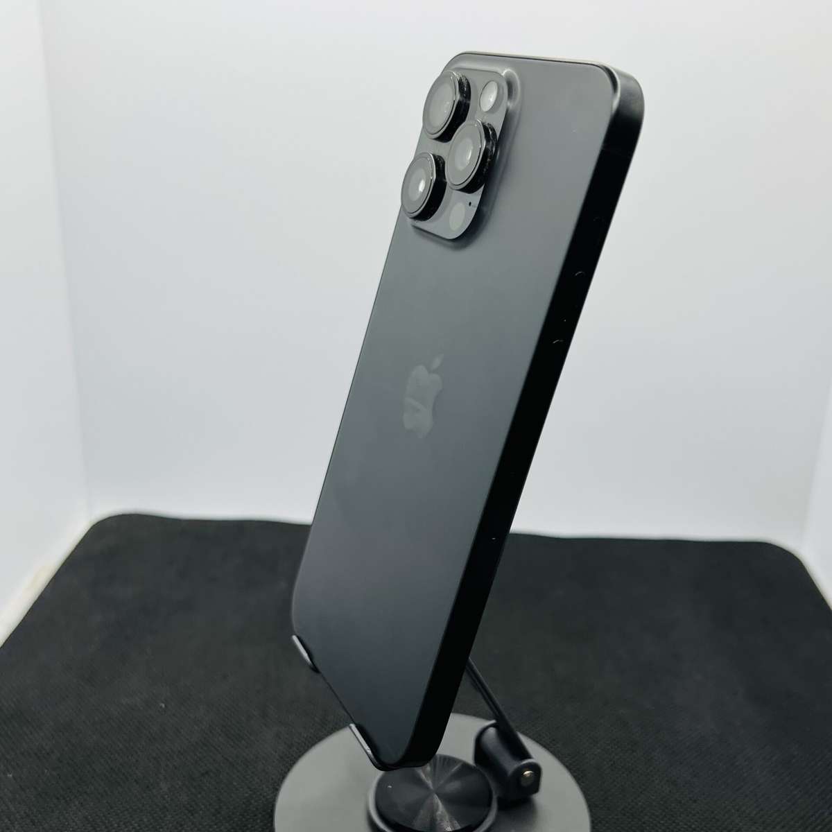 Apple iPhone 15 Pro Max 256GB Black Titanium  (Grade B)