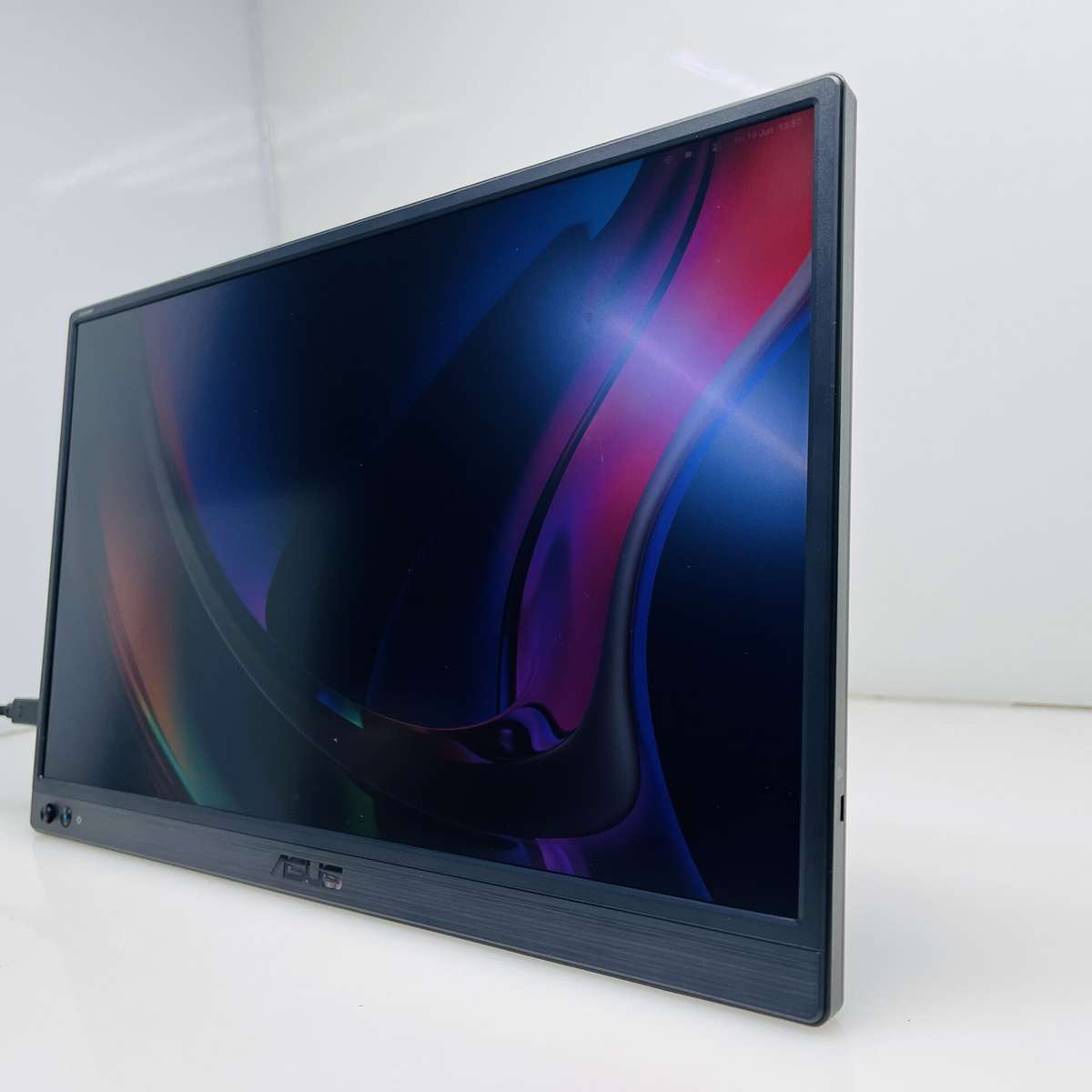 Asus ZenScreen MB169CK Black (Condition: Good)