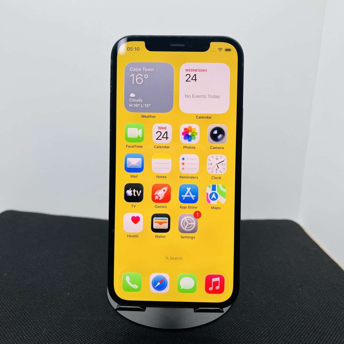 Apple iPhone 12 128GB Black (Condition: Good)