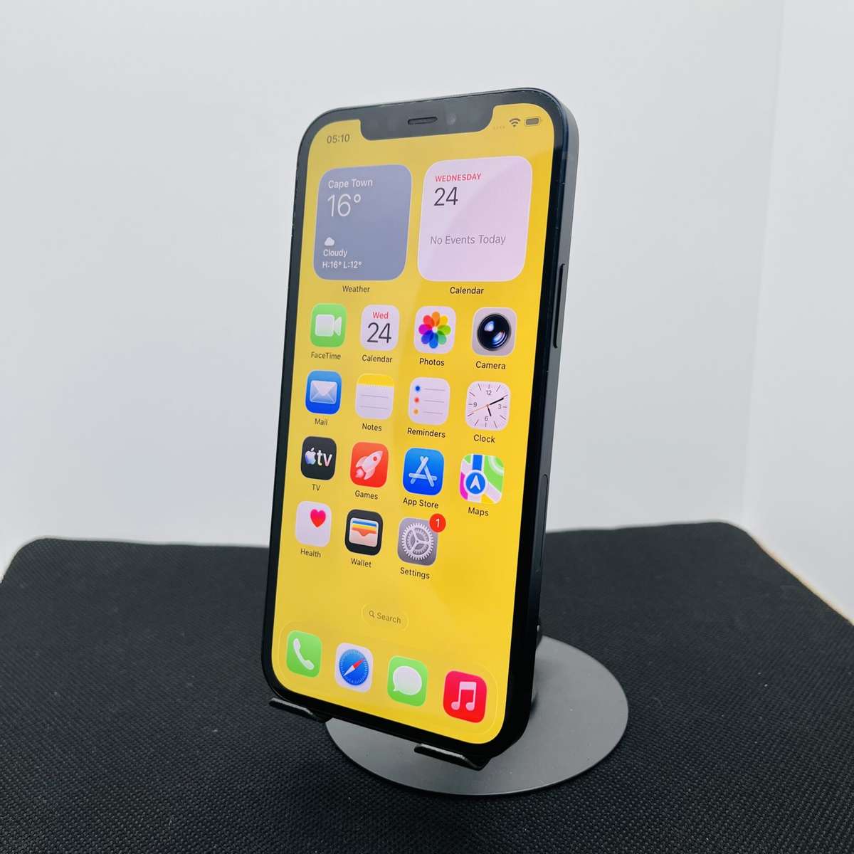 Apple iPhone 12 128GB Black (Condition: Good)