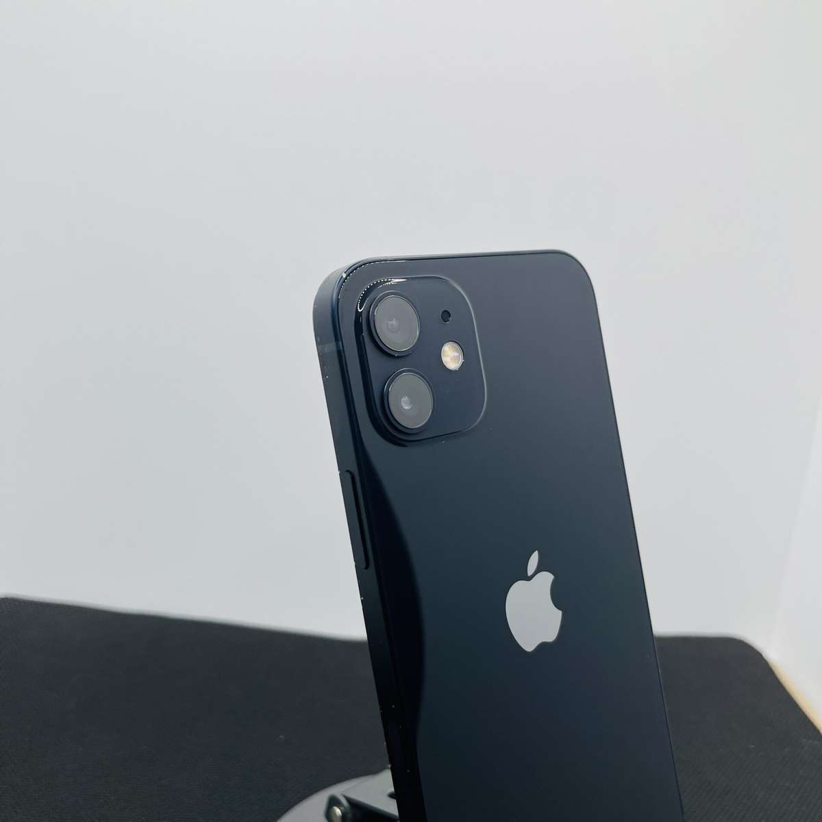 Apple iPhone 12 128GB Black (Condition: Good)