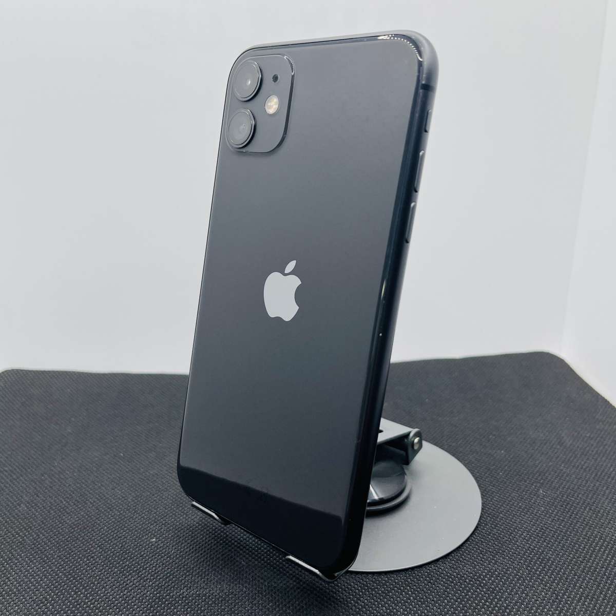 Apple iPhone 11 64GB Black (Condition: Good)