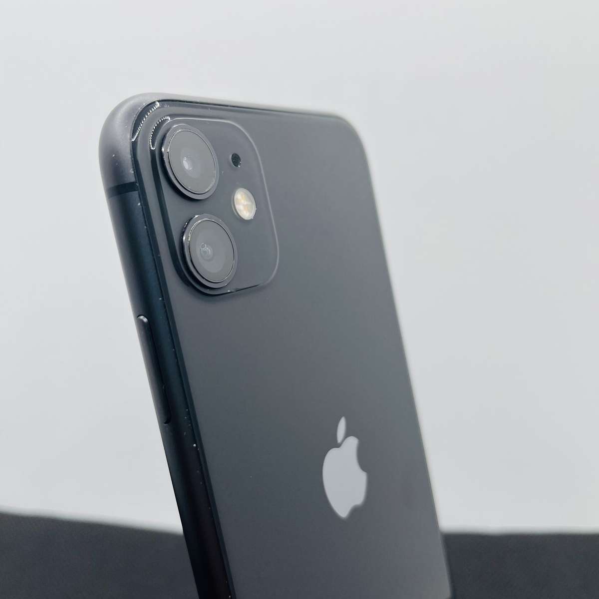 Apple iPhone 11 64GB Black (Condition: Good)