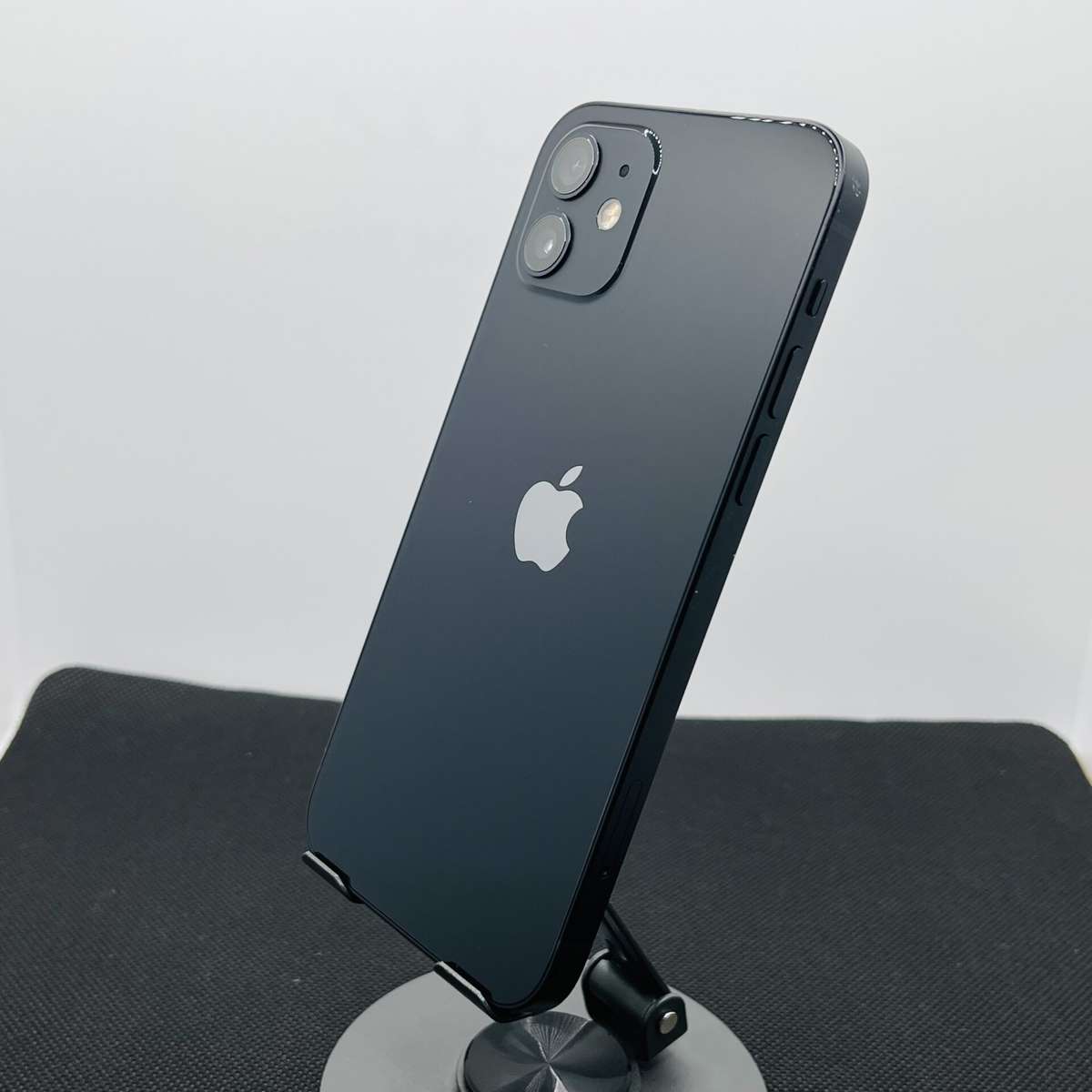 Apple iPhone 12 64GB Black (Condition: Good)