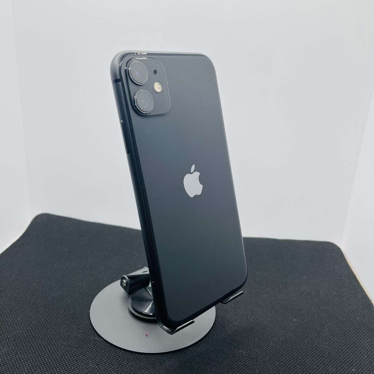 Apple iPhone 11 64GB Black (Condition: Good)