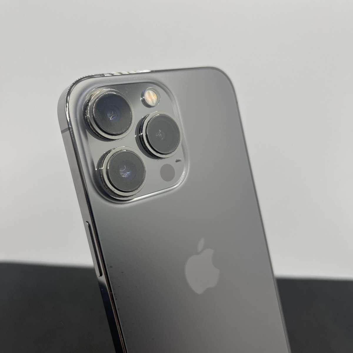 Apple iPhone 13 Pro 1TB Graphite (Condition: Good)
