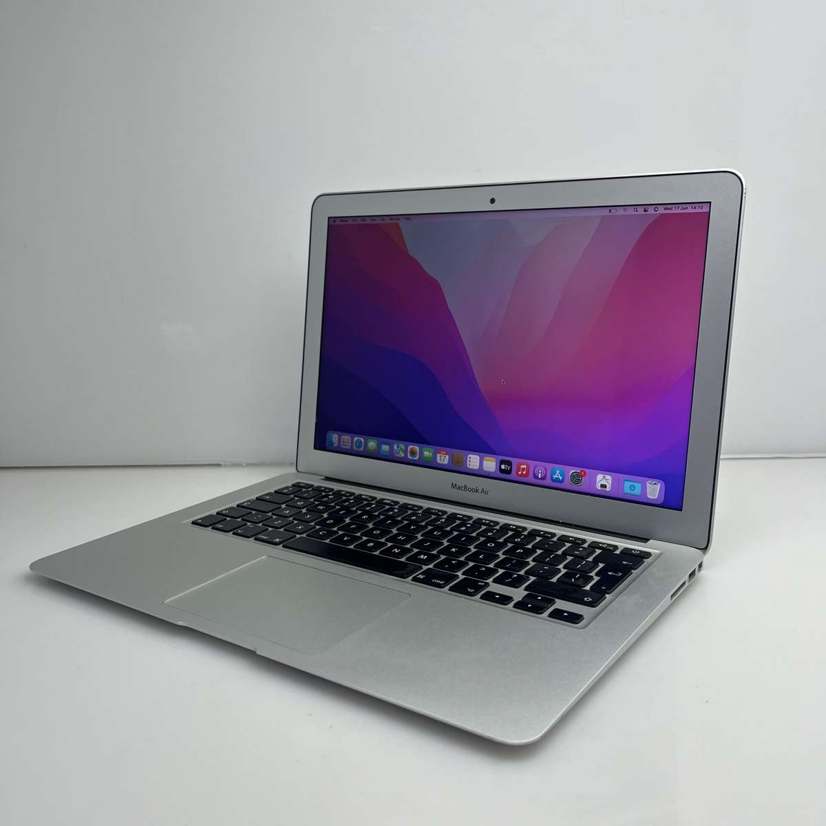 Apple MacBook Air 13-Inch "Core i5" 1,6GHz (2017) 8GB RAM 128GB SSD Silver (Condition: Good)