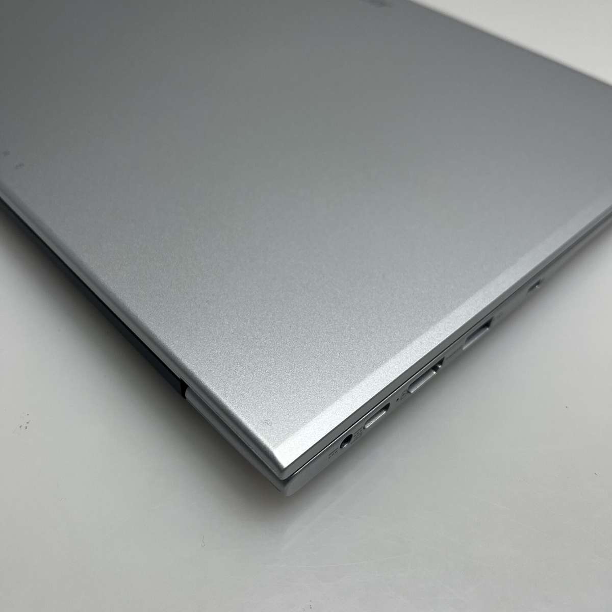 Acer Aspire Lite AL14-31P "Core i3-N300" 8GB RAM 512GB SSD Silver (Condition: Excellent)