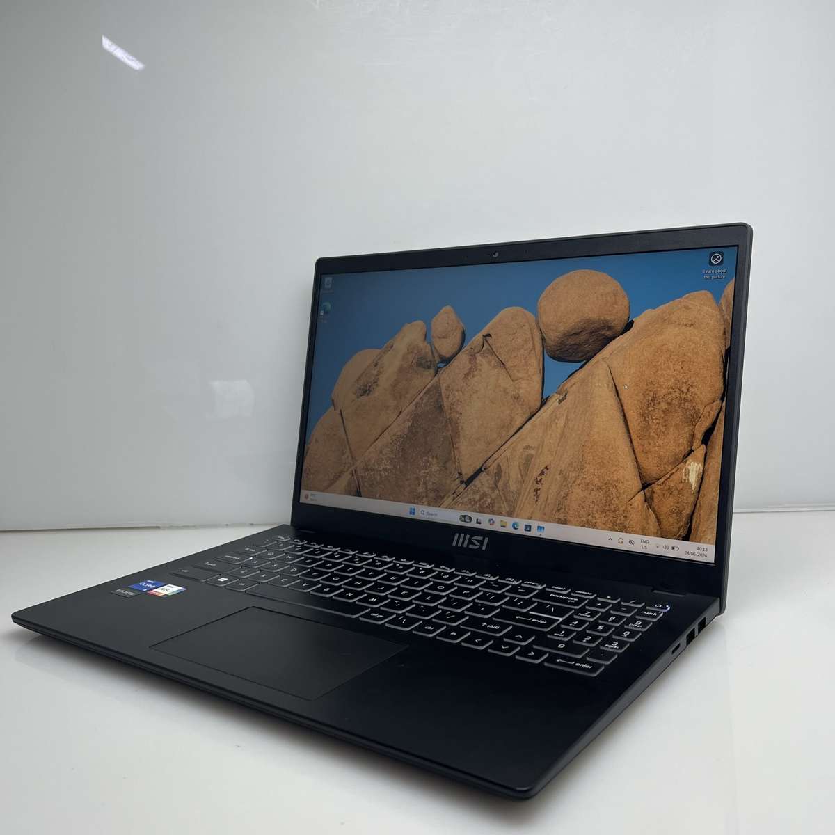 MSI Modern 15 B12M 12th Gen "Intel Core i5" 2.50GHz 8GB RAM 512GB SSD Black (Condition: Good)