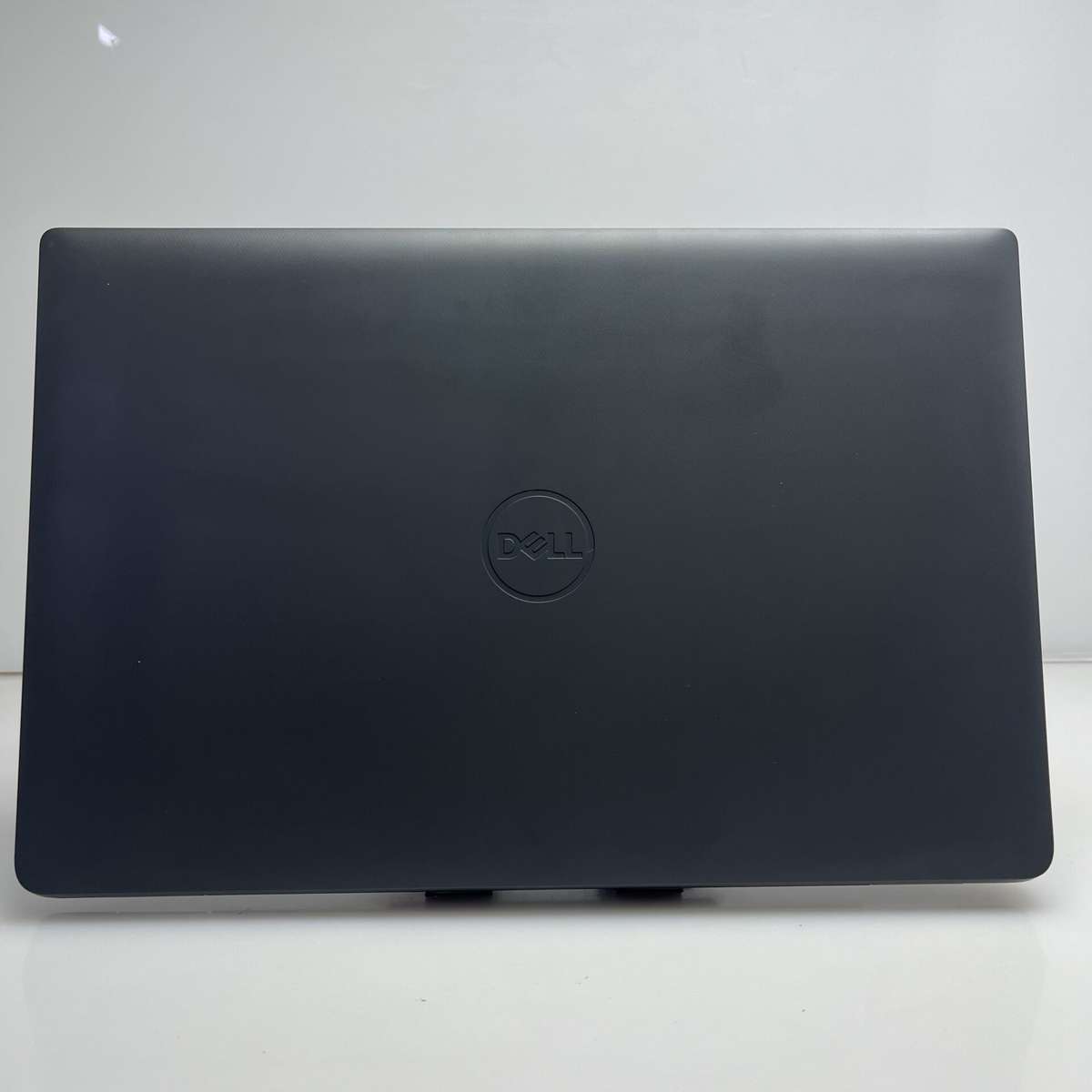Dell Latitude 3540 13th Gen "Intel Core i5" 1.30GHz 8GB RAM 256GB SSD Gray (Condition: Excellent)