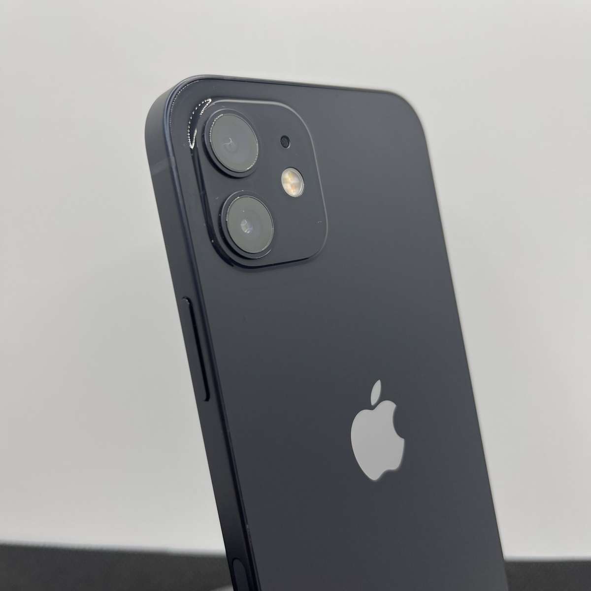 Apple iPhone 12 128GB Black (Condition: Good)