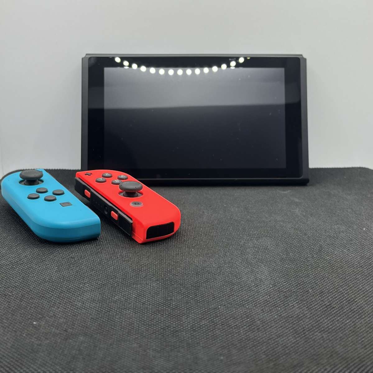 Nintendo Switch 32GB Black + Accessories (Condition: Good)