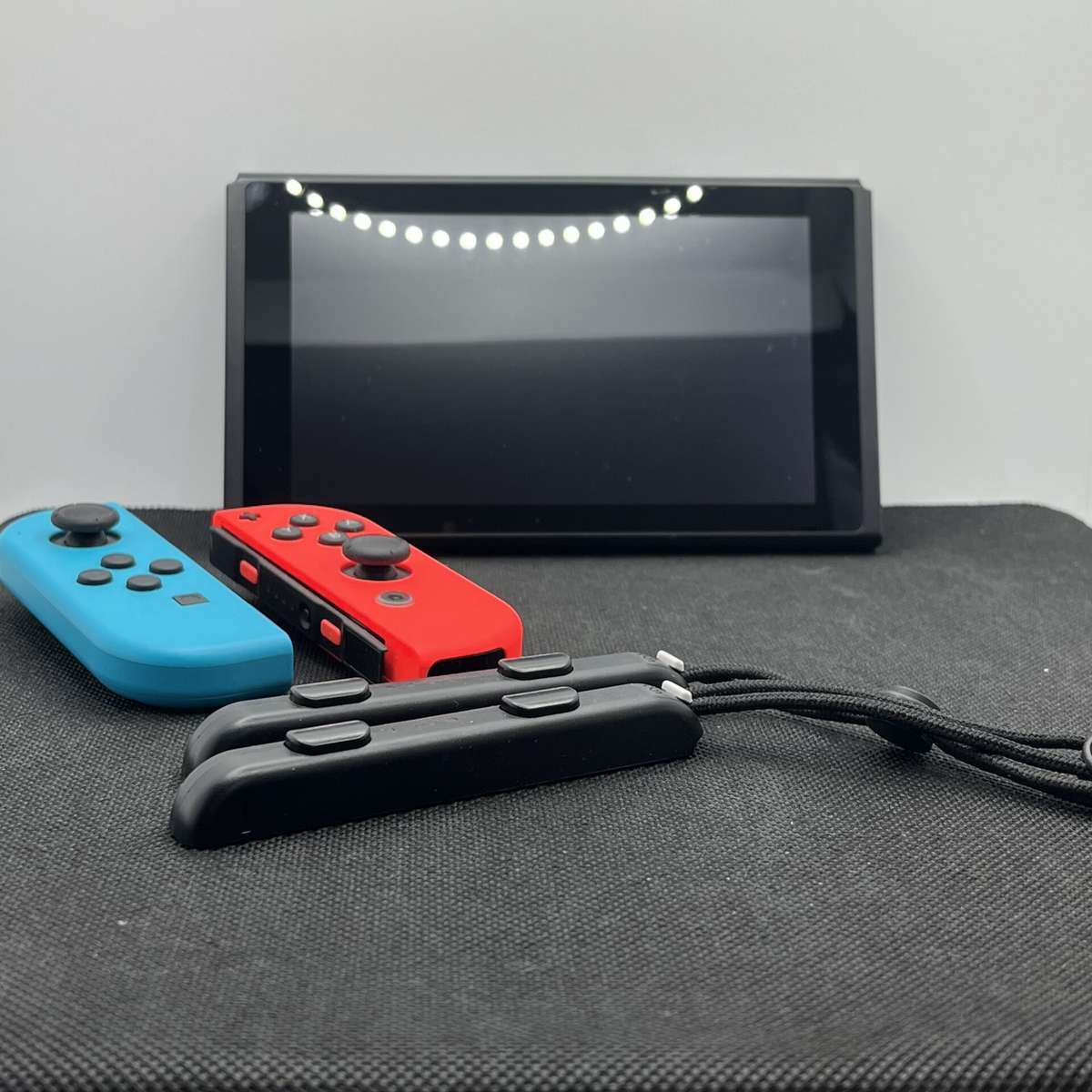 Nintendo Switch 32GB Black + Accessories (Condition: Good)