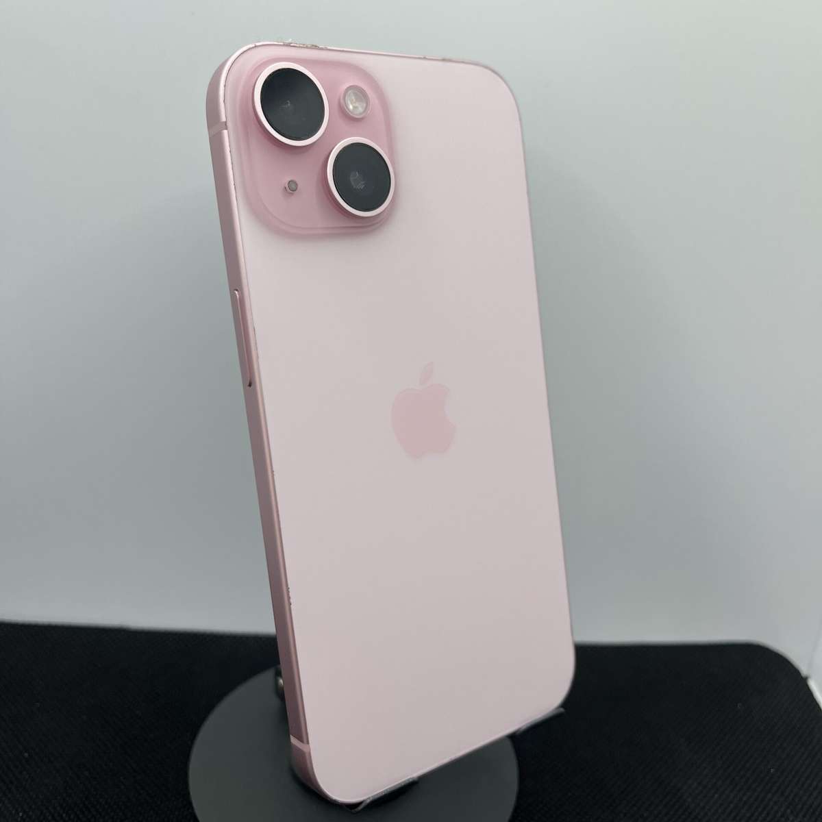 Apple iPhone 15 128GB Pink (Condition: Good)