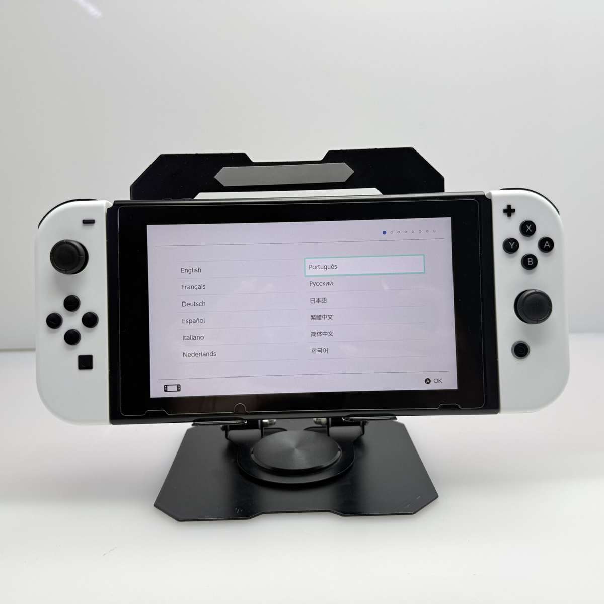Nintendo Switch 32GB Black + Accessories (Condition: Excellent)