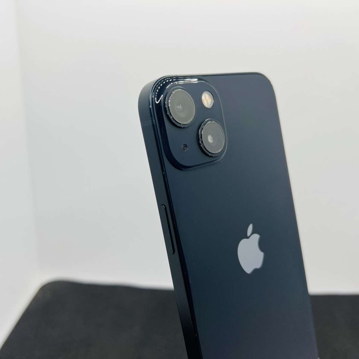 Apple iPhone 13 128GB Midnight (Condition: Good)