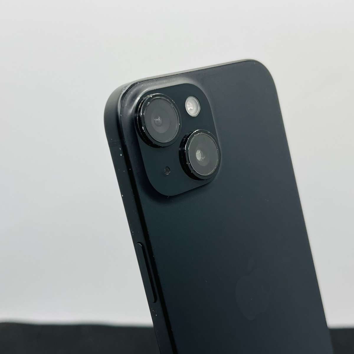 Apple iPhone 15 128GB Black (Condition: Good)