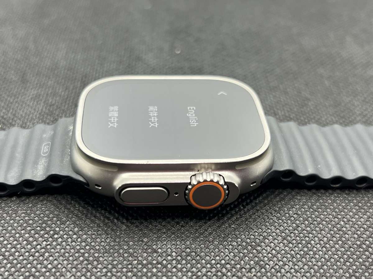 Apple Watch Ultra 49mm LTE Natural Titanium With Black Ocean Band (Condition: Good)