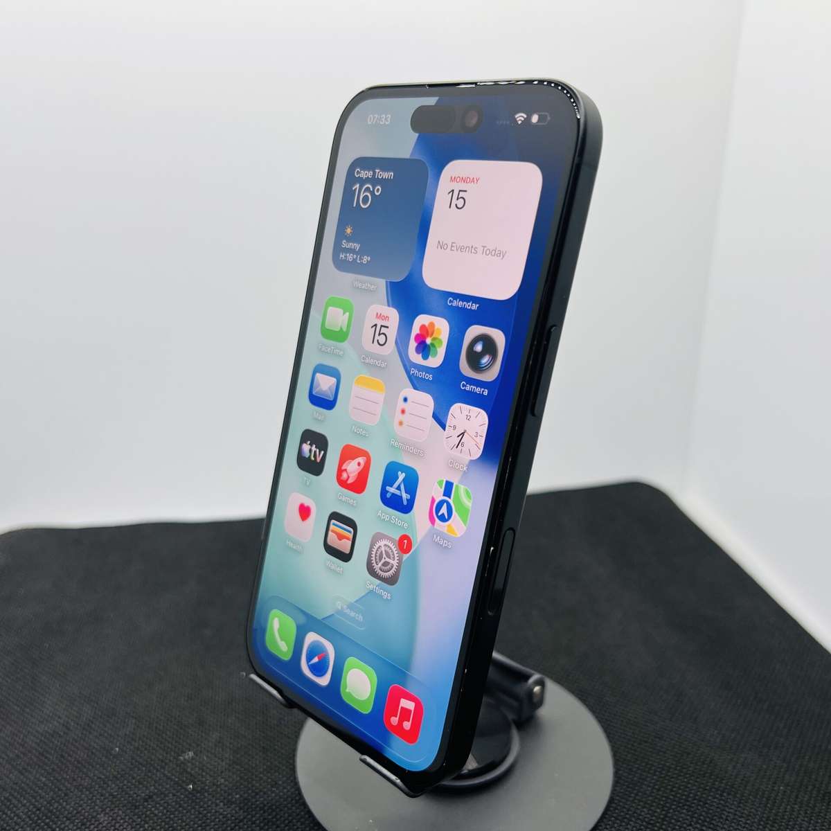 Apple iPhone 16 128GB Black (Condition: Excellent)
