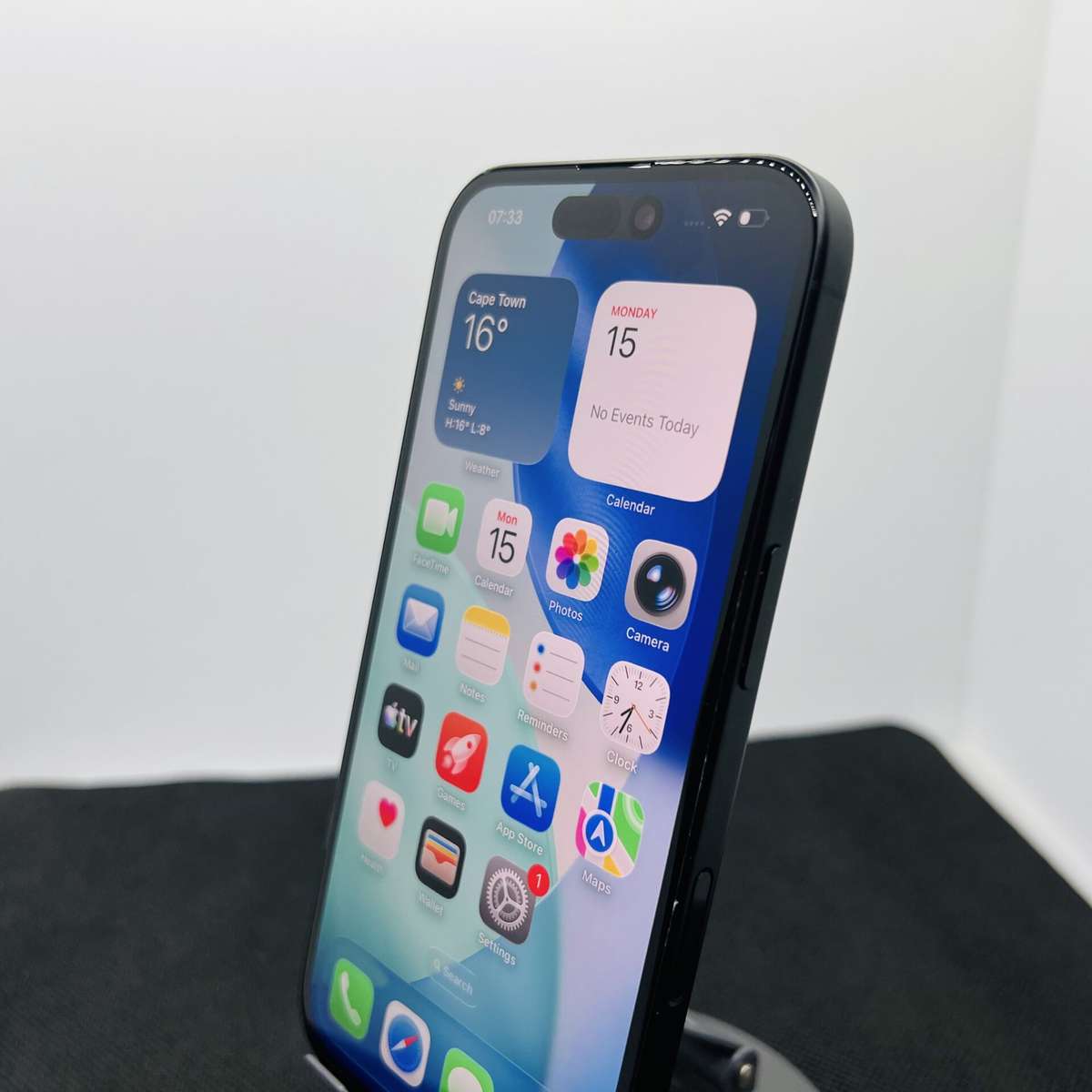 Apple iPhone 16 128GB Black (Condition: Excellent)