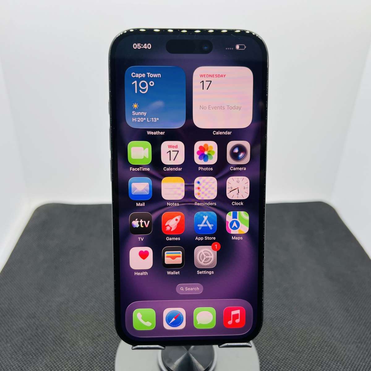 Apple iPhone 16 128GB Black (Condition: Good)