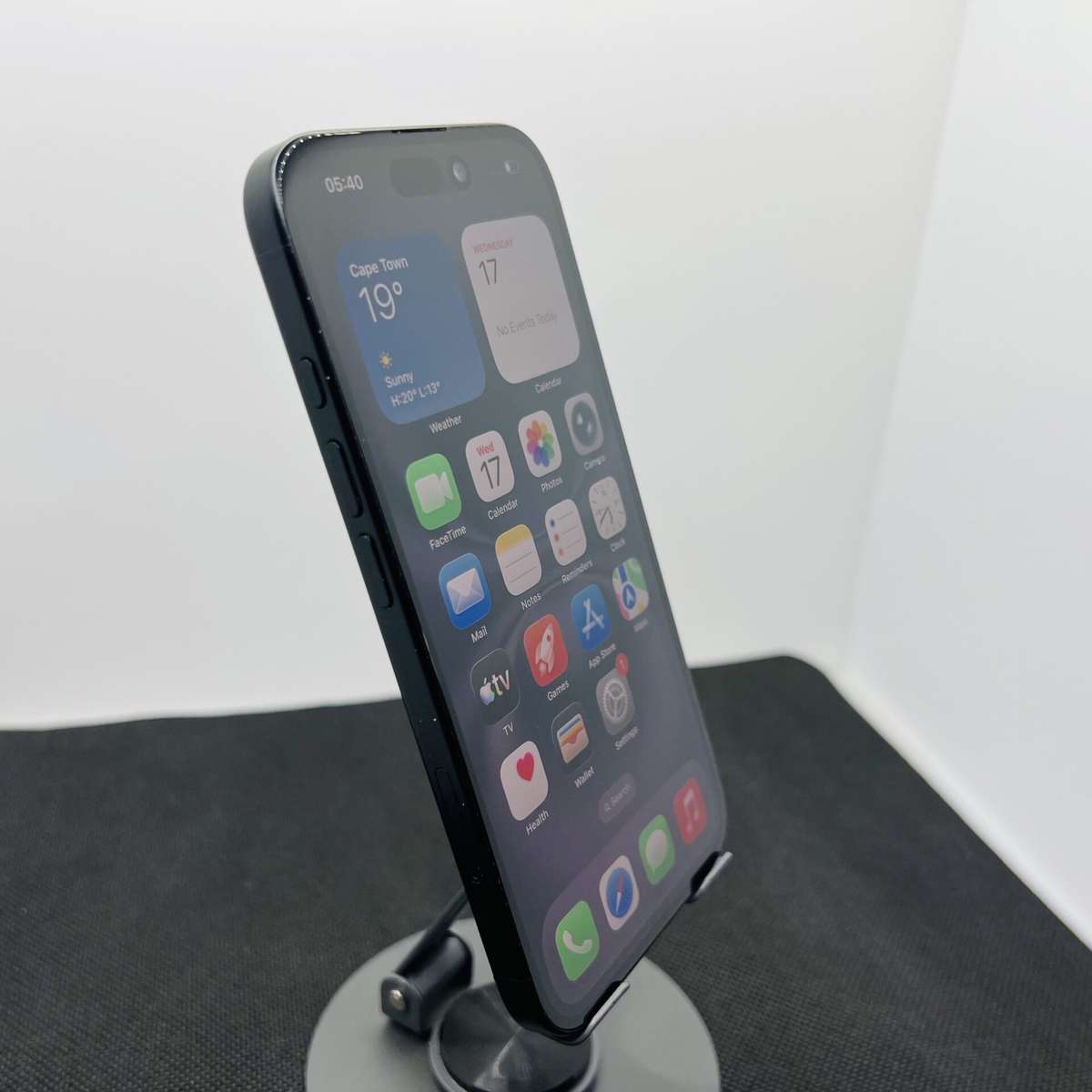 Apple iPhone 16 128GB Black (Condition: Good)