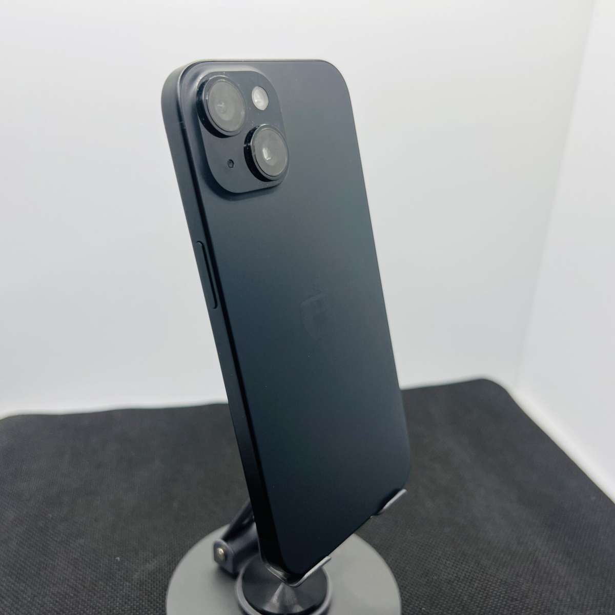 Apple iPhone 15 128GB Black (Condition: Good)