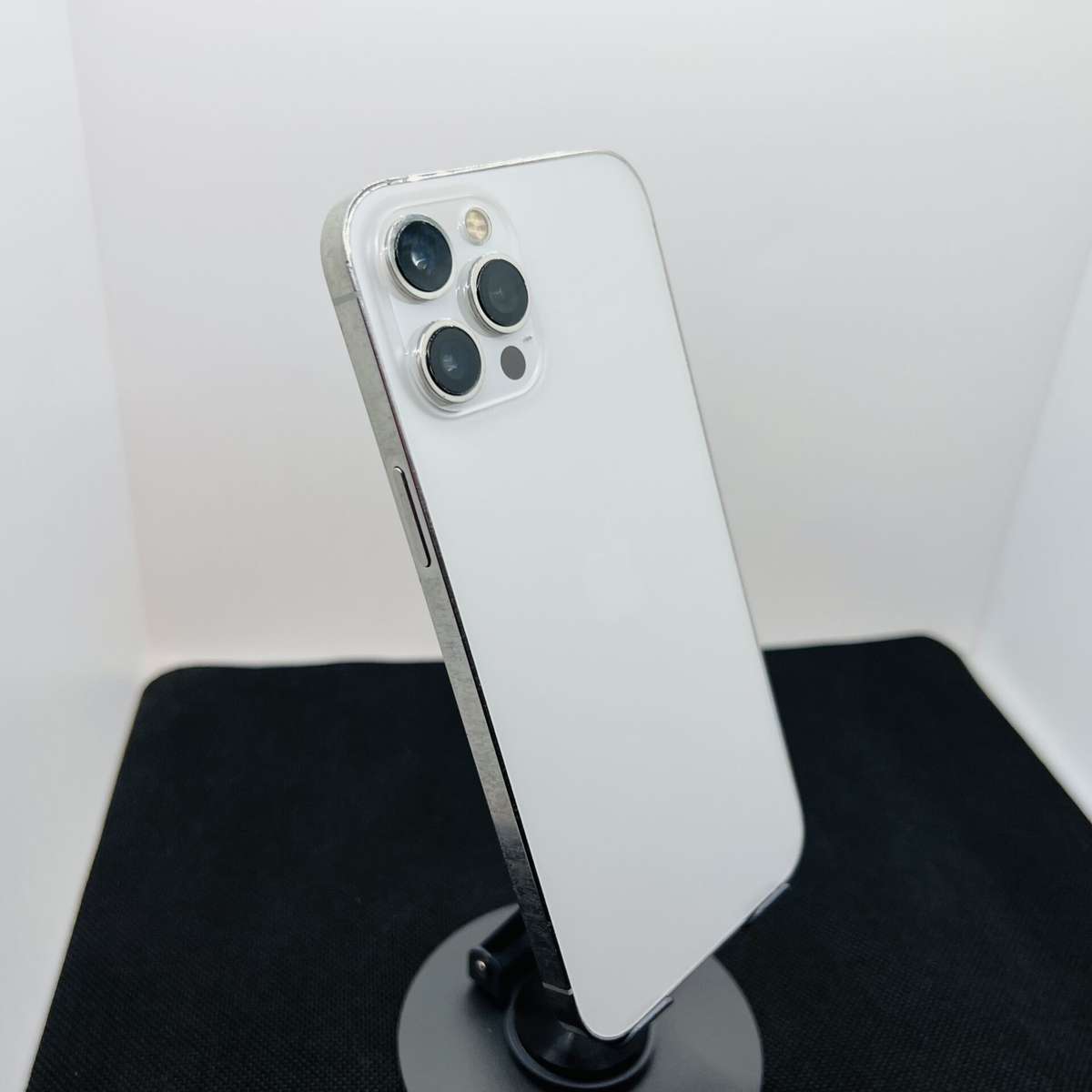 Apple iPhone 12 Pro Max 512GB Silver (Condition: Good)