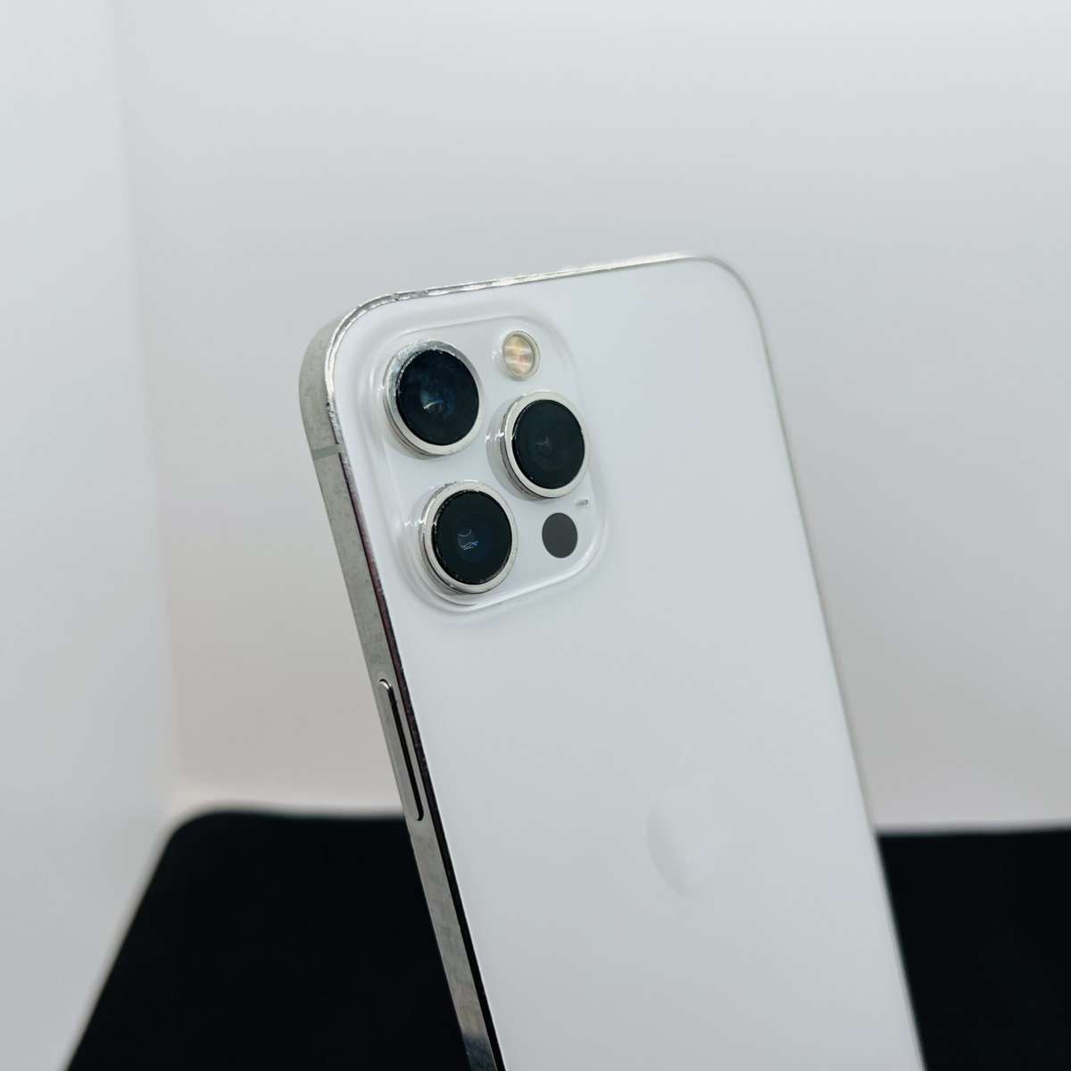 Apple iPhone 12 Pro Max 512GB Silver (Condition: Good)