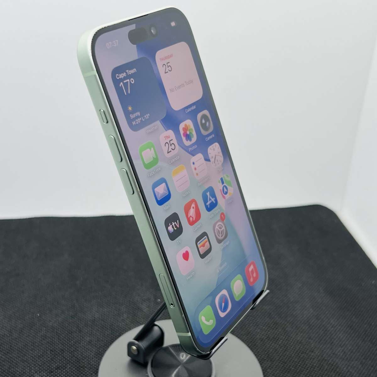 Apple iPhone 15 128GB Green (Condition: Good)