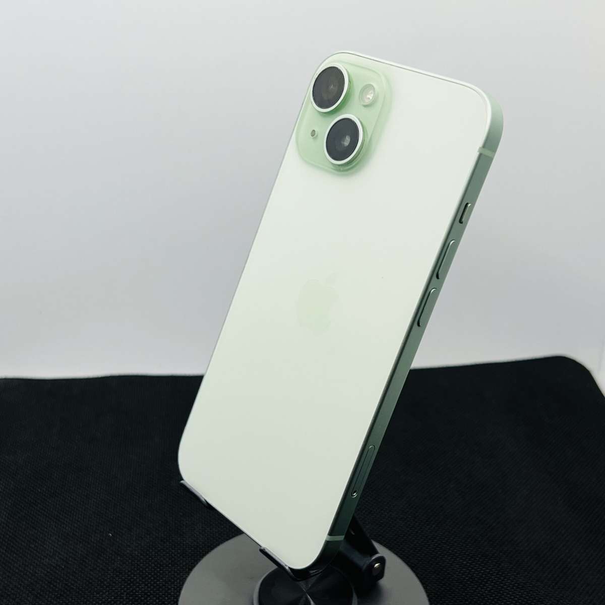 Apple iPhone 15 128GB Green (Condition: Good)