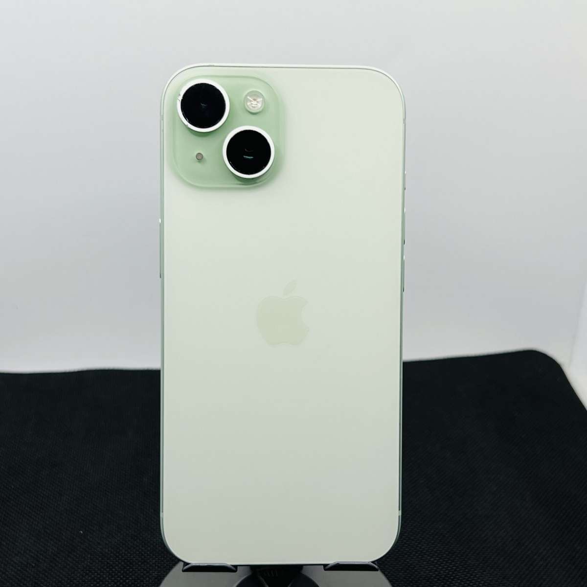 Apple iPhone 15 128GB Green (Condition: Good)