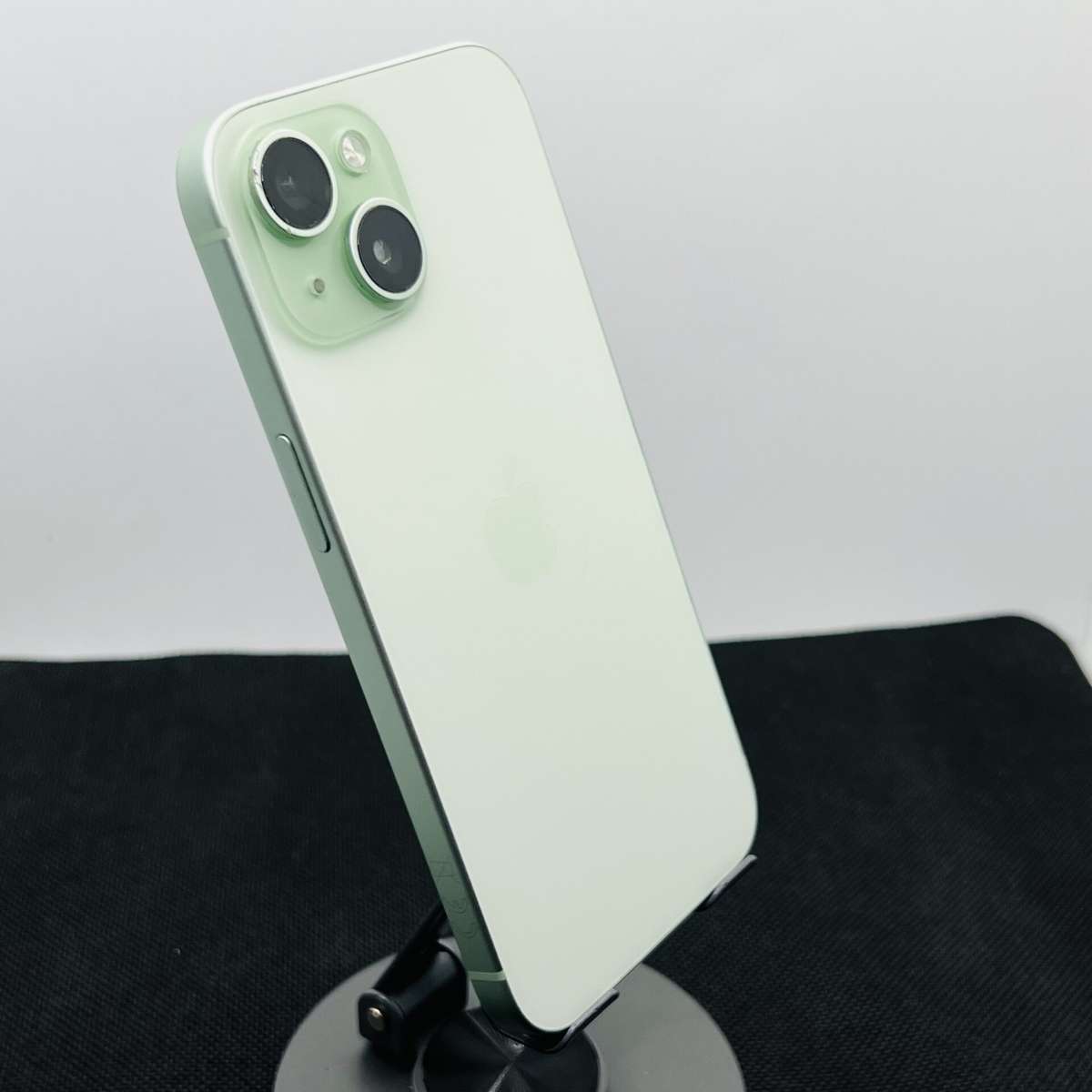 Apple iPhone 15 128GB Green (Condition: Good)