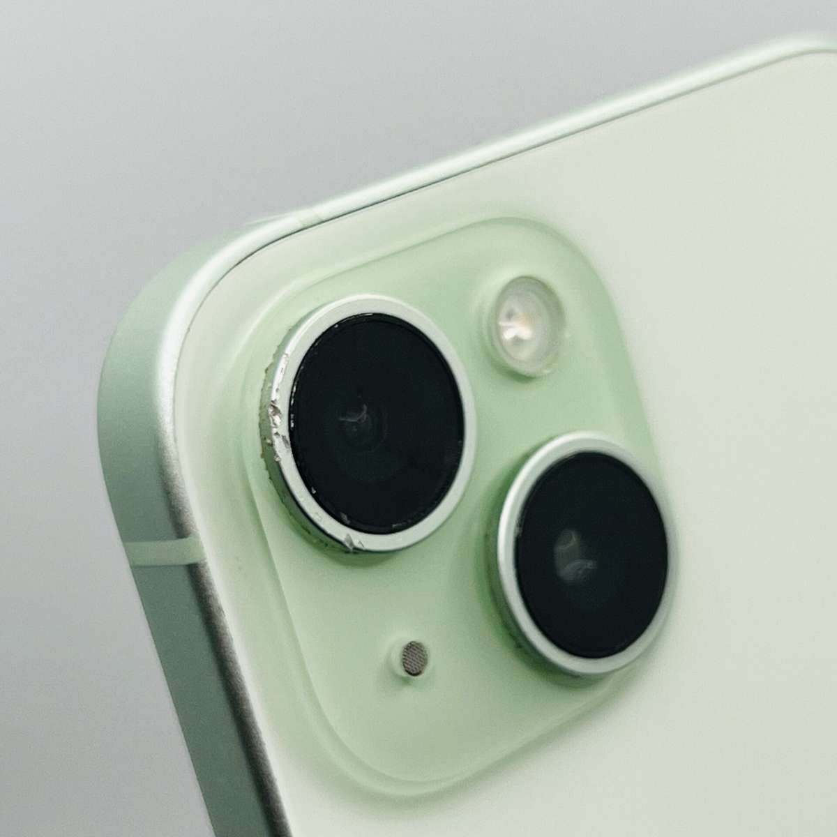 Apple iPhone 15 128GB Green (Condition: Good)