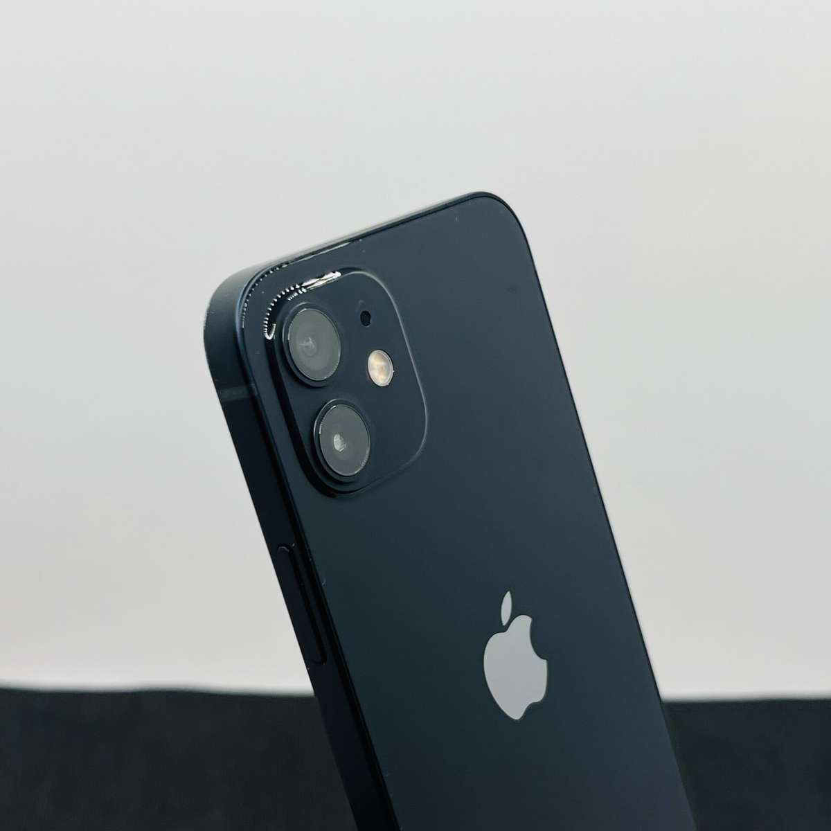 Apple iPhone 12 128GB Black (Condition: Good)