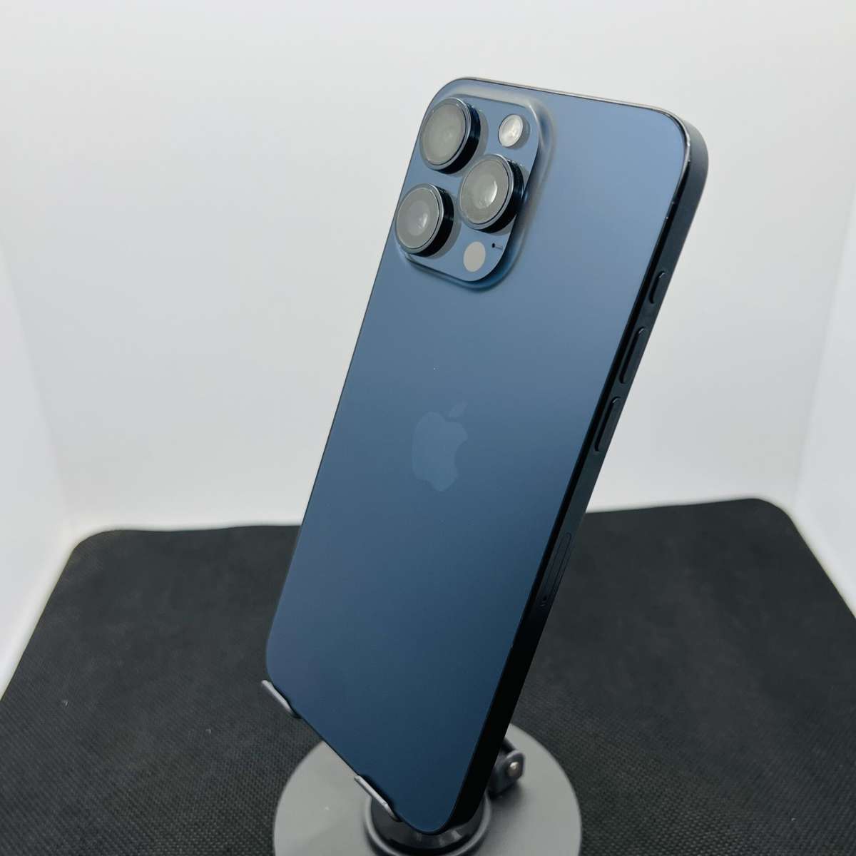 Apple iPhone 15 Pro Max 256GB Blue Titanium (Condition: Good)