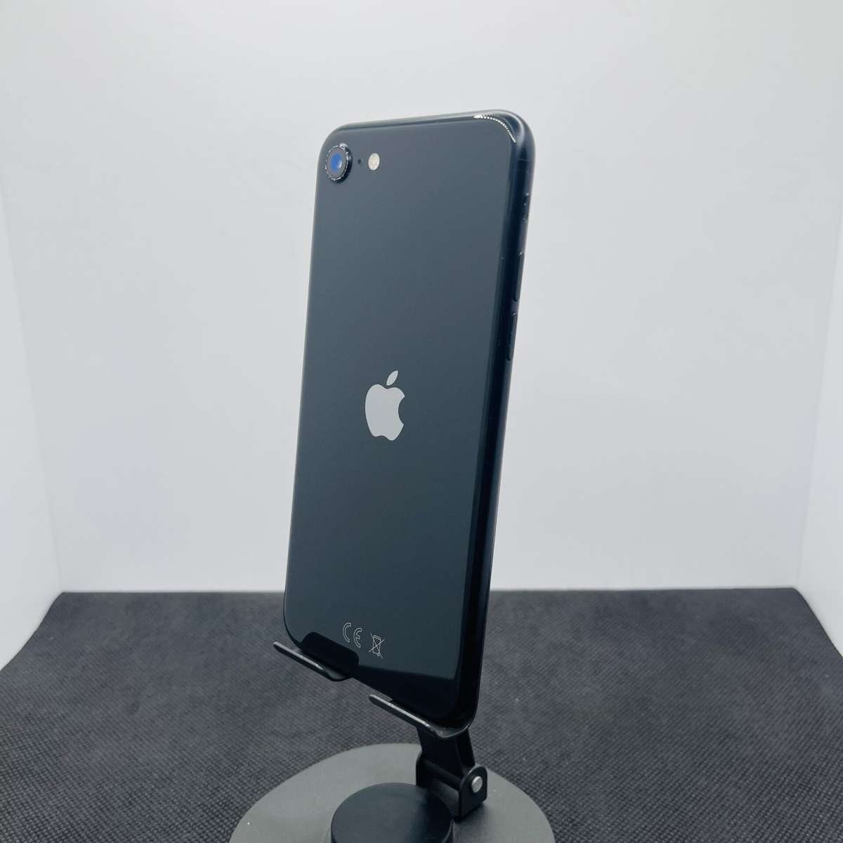 Apple iPhone SE (2020) 64GB Black (Condition: Good)