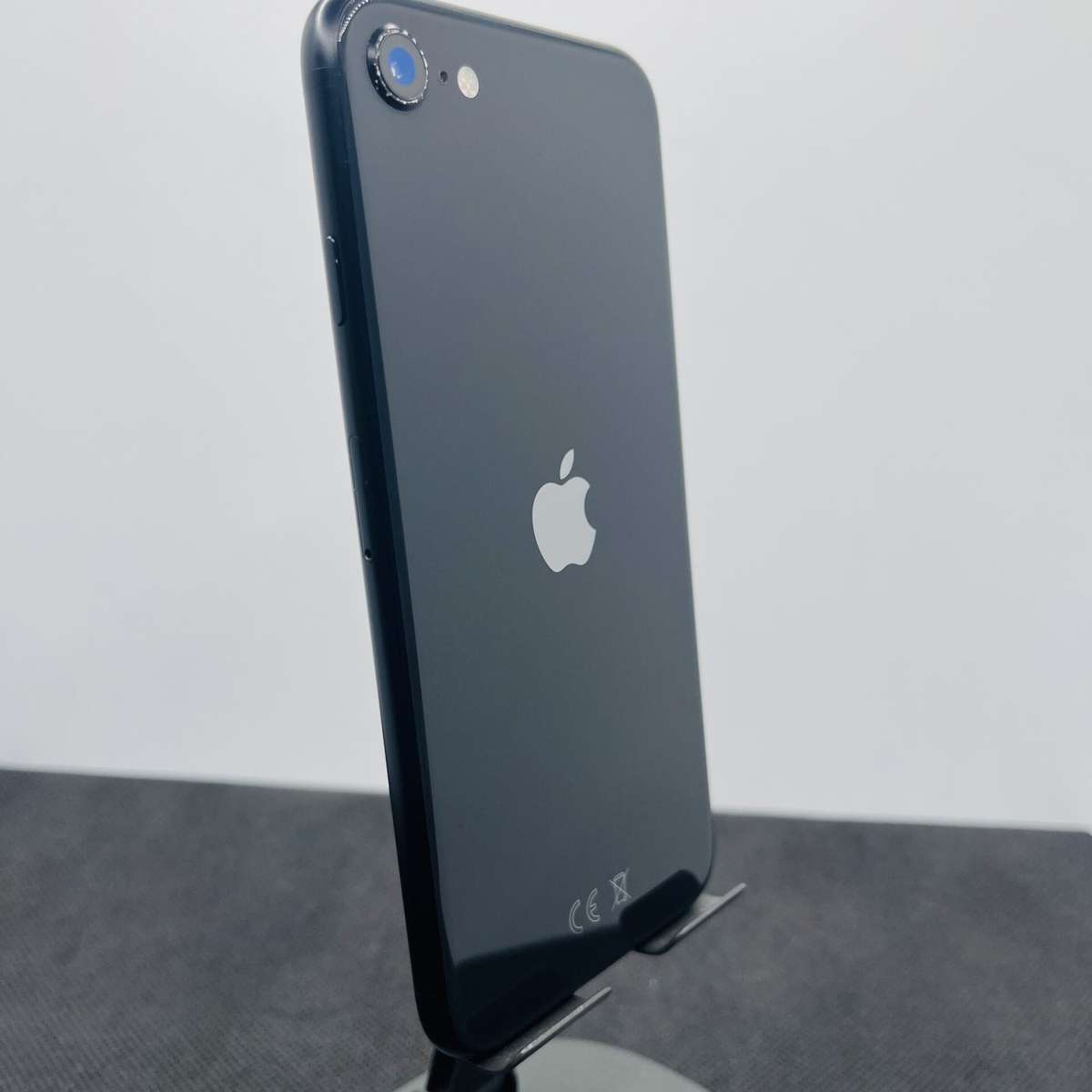 Apple iPhone SE (2020) 64GB Black (Condition: Good)