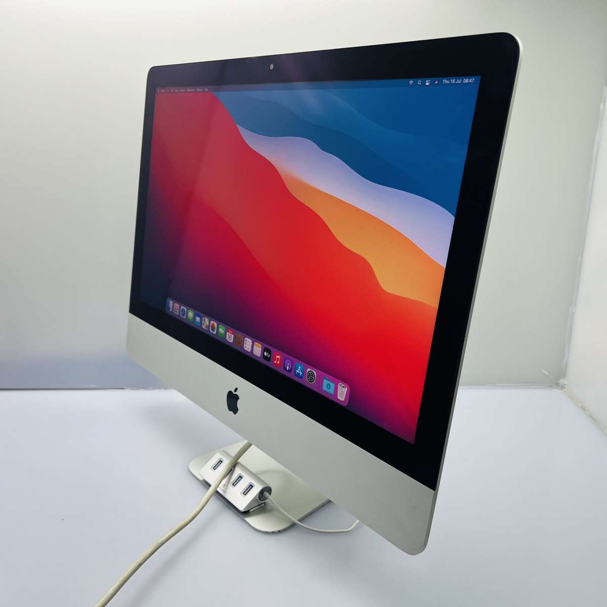 Apple iMac 21.5-Inch "Core i5" (Mid 2014) 1.4GHz 8GB RAM 512GB SSD Silver - No Power Cable (Condi...