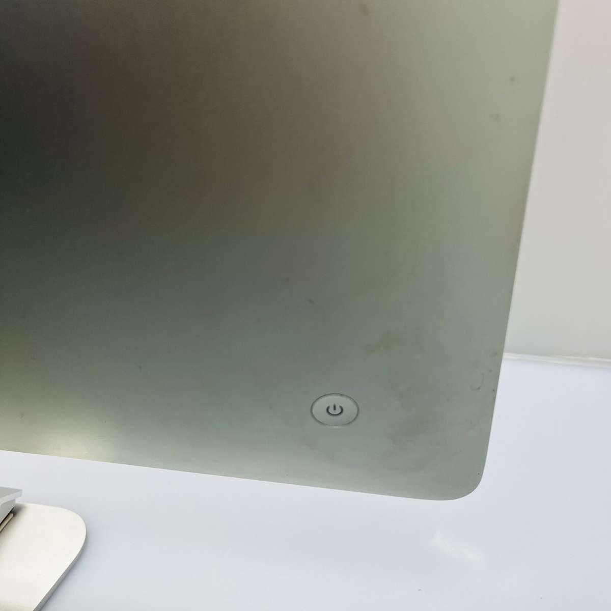 Apple iMac 21.5-Inch "Core i5" (Mid 2014) 1.4GHz 8GB RAM 512GB SSD Silver - No Power Cable (Condi...