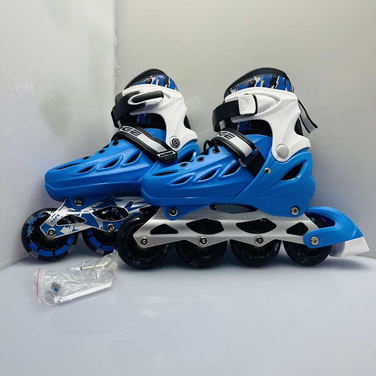 COMBO DEAL: 1x Surge Skate Tech Ignite Size 1-3 UK Rollerskates Blue + 1x Surge Skate Tech Switch...