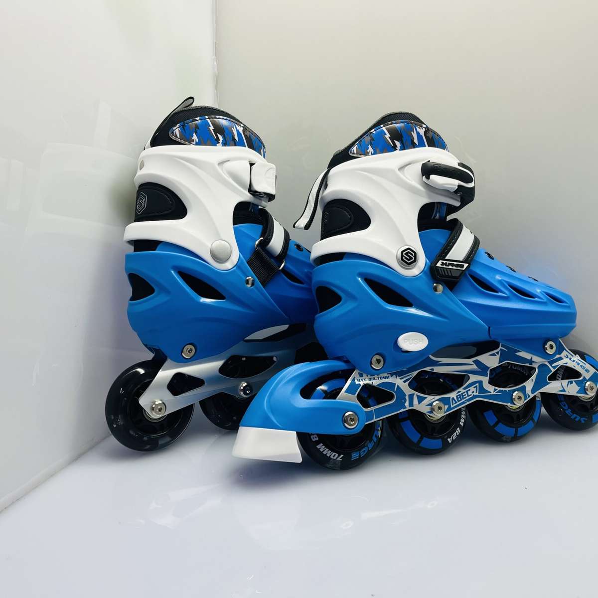 COMBO DEAL: 1x Surge Skate Tech Ignite Size 1-3 UK Rollerskates Blue + 1x Surge Skate Tech Switch...