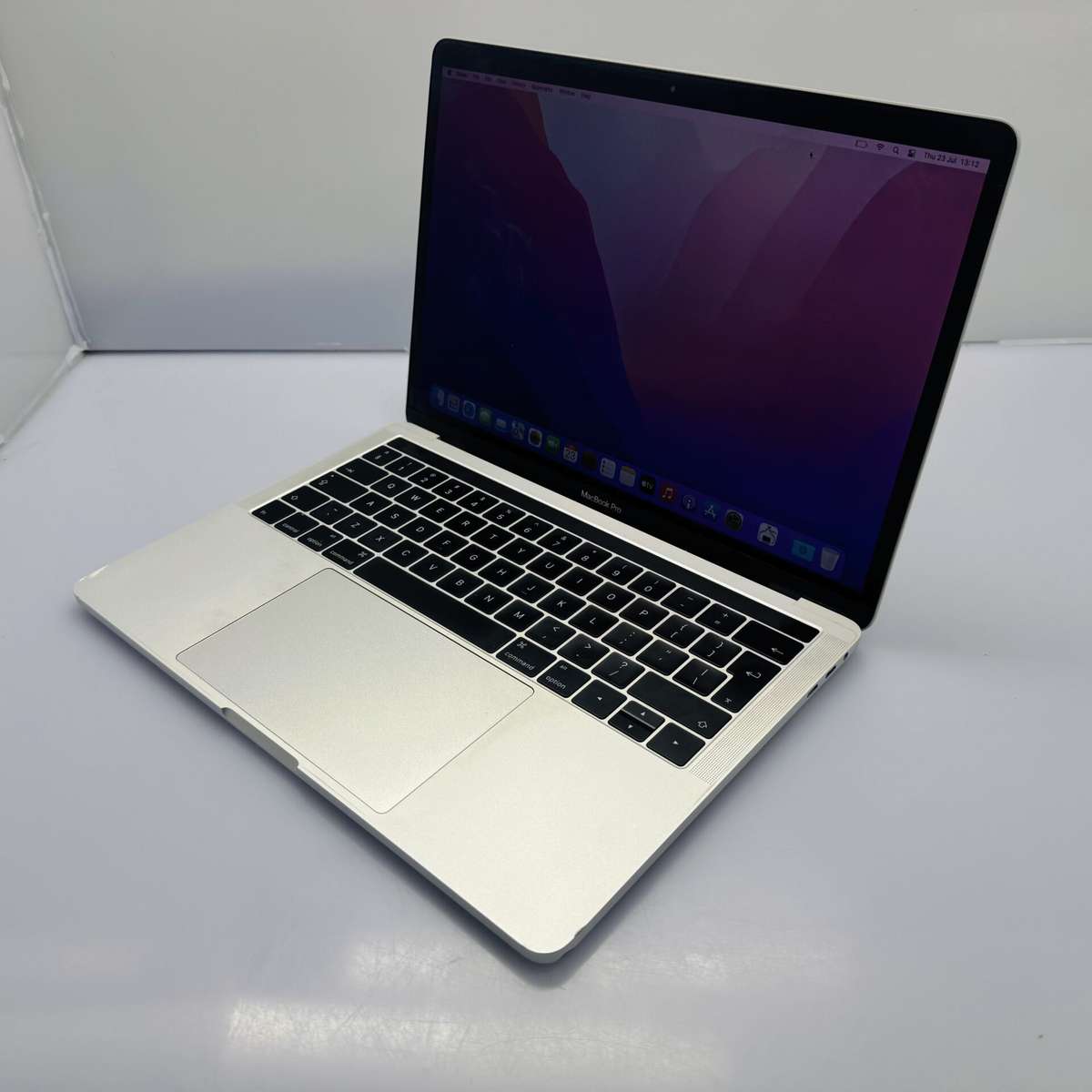 Apple MacBook Pro 13-inch "Core i5" (Mid-2017, Touch Bar) 8GB RAM 512GB SSD Silver - TouchBar Not...